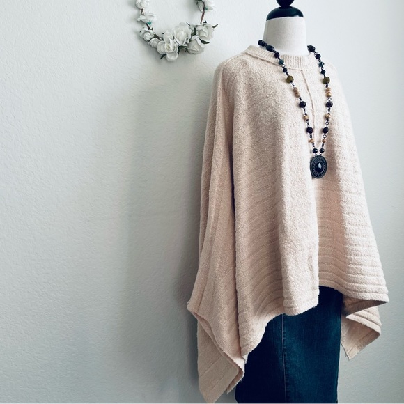 Yummy Sweater Poncho - Picture 14 of 15